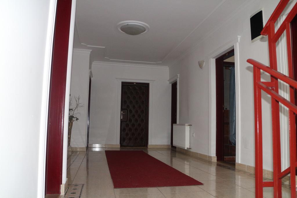 Kuca Veljovica Motel Belgrade Luaran gambar