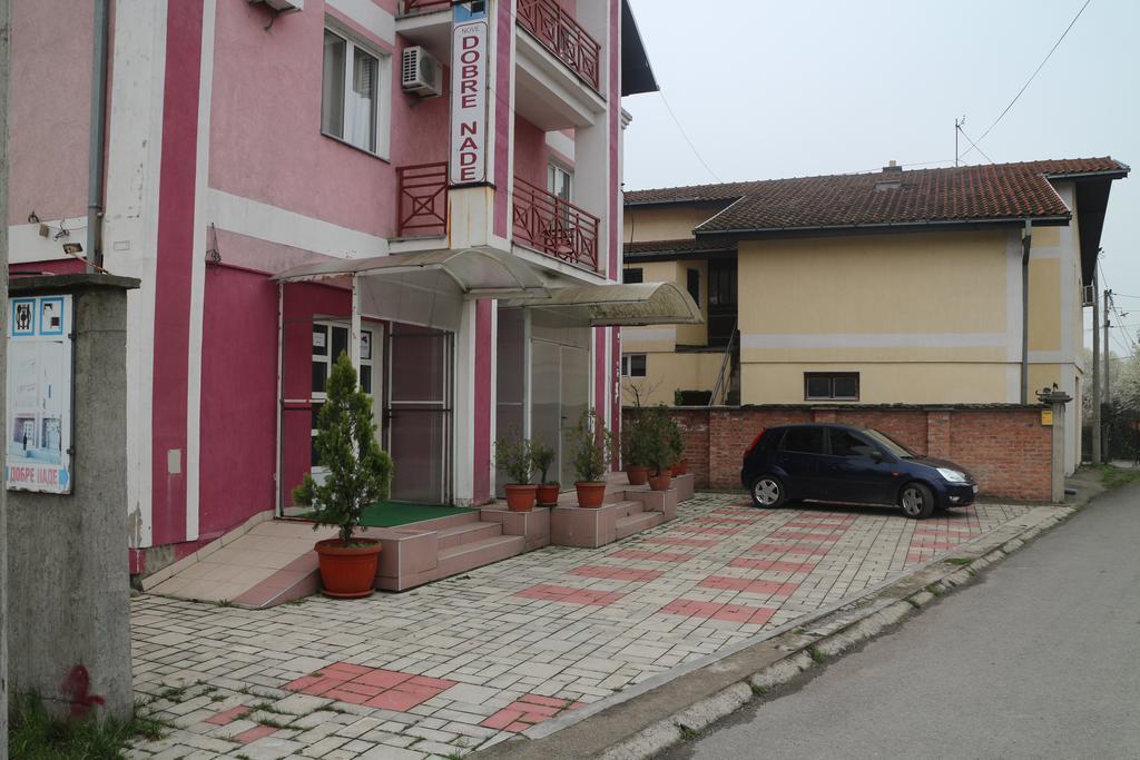 Kuca Veljovica Motel Belgrade Luaran gambar