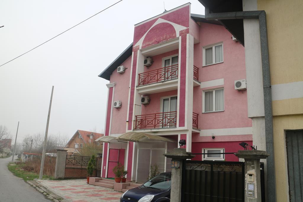 Kuca Veljovica Motel Belgrade Luaran gambar